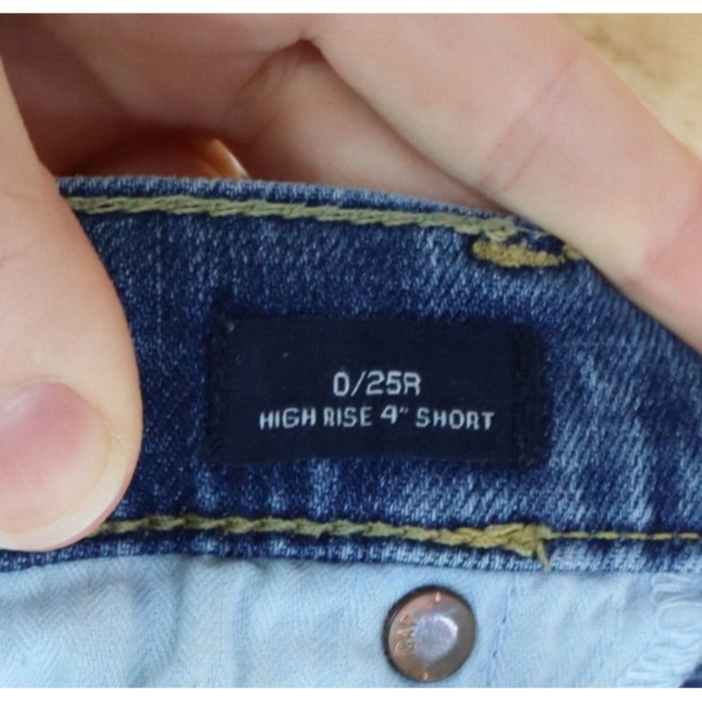 Gap Jean Shorts Cuffed Womens WAIST: 27 INCHES Pockets Distressed Button Fly - Picture 7 of 8